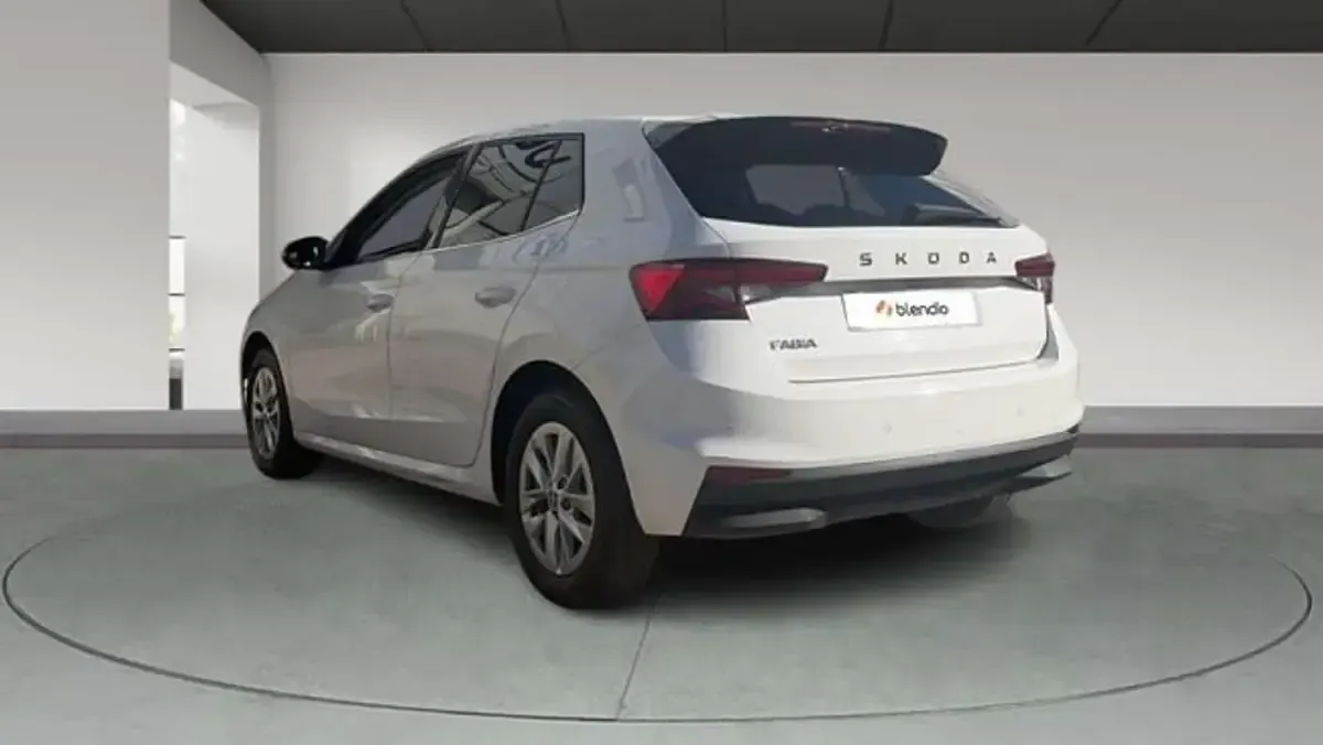 Usado Skoda Fabia 95 CV (69 kW) 2024 Blanco Utilitario