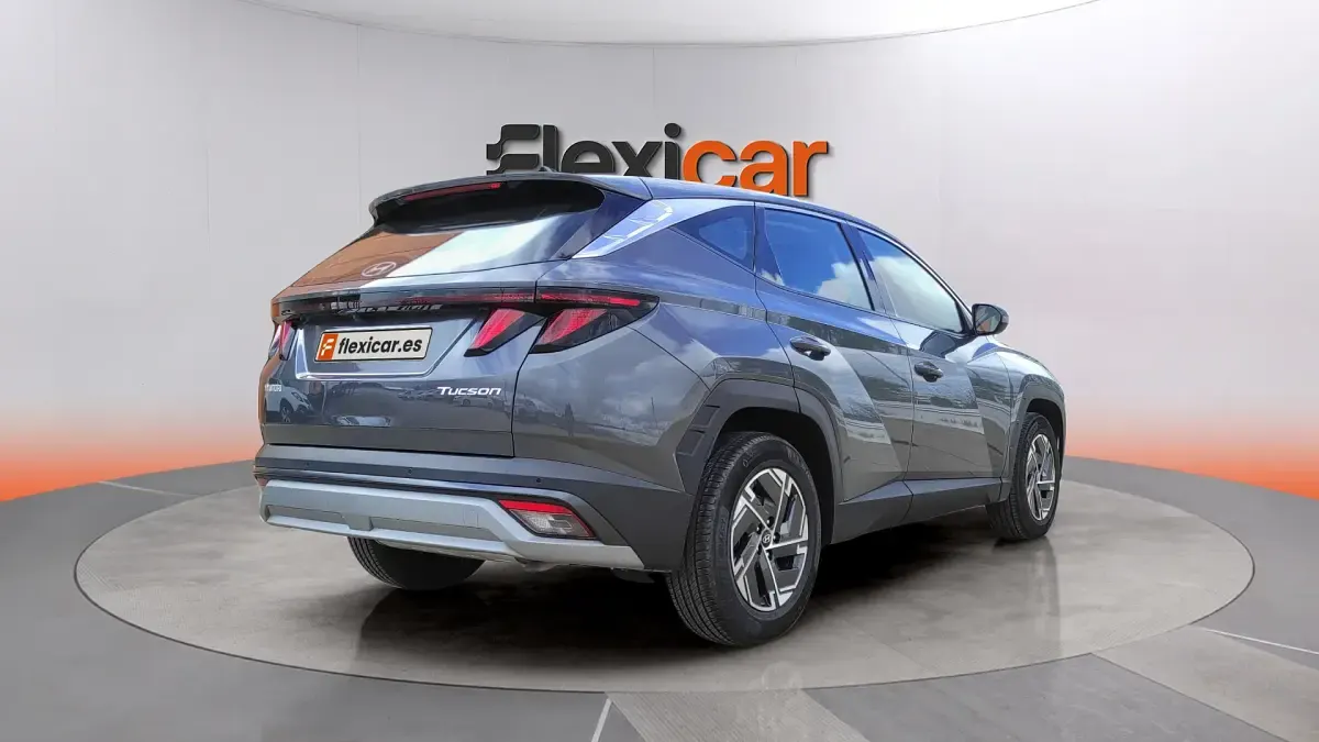 Usado Hyundai Tucson 160 CV (117 kW) 2025 Gris SUV