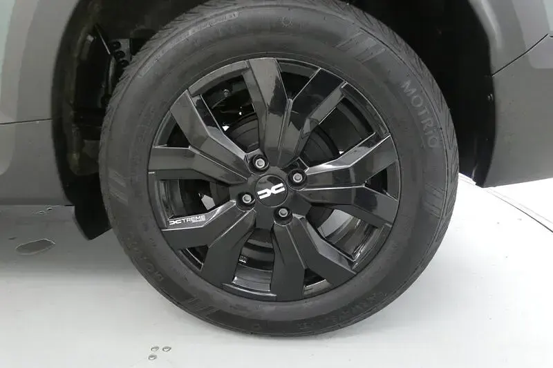 Usado Dacia Jogger Extreme 101 CV (74 kW) 2023 Verde Monovolumen