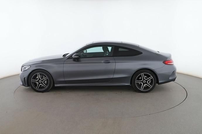 Usado Mercedes C220 AMG line 194 CV (142 kW) 2021