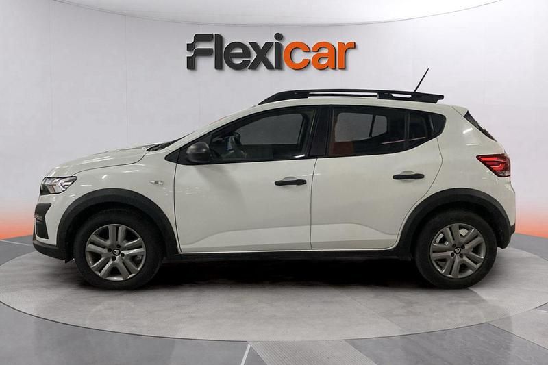 Usado Dacia Sandero Essentiel 91 CV (66 kW) 2022 Blanco Berlina