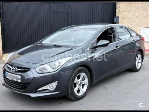 Gris / plata Usado 2013 Hyundai i40 Berlina | 8750 € (Precio justo) - Imagen 1/4