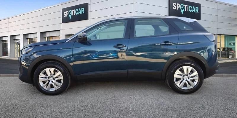 Usado Peugeot 3008 Style 131 CV (96 kW) 2022 Azul SUV