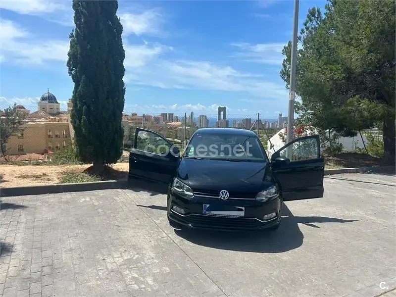 Usado VW Polo Sportline 105 CV (77 kW) 2016 Negro Berlina