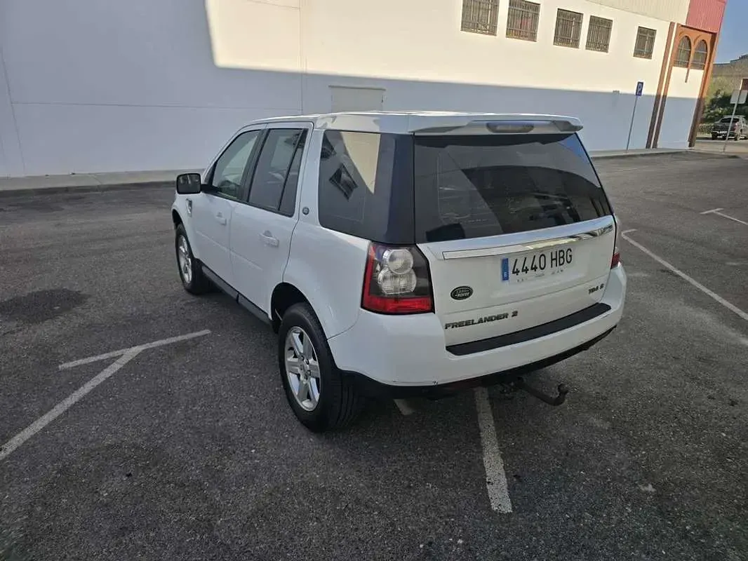 Usado Land Rover Freelander 2 SE Dynamic 150 CV (110 kW) 2014 Blanco SUV