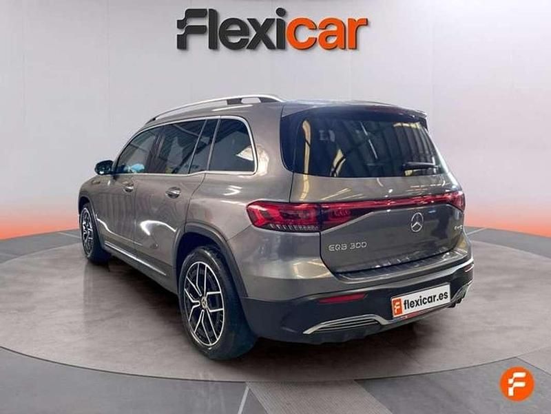 Usado Mercedes EQB300 167 kW (228 CV) 2022 Gris SUV