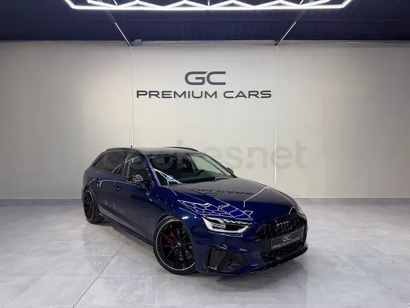 Usado Audi A4 S-Line 163 CV (119 kW) 2019 Azul Familiar