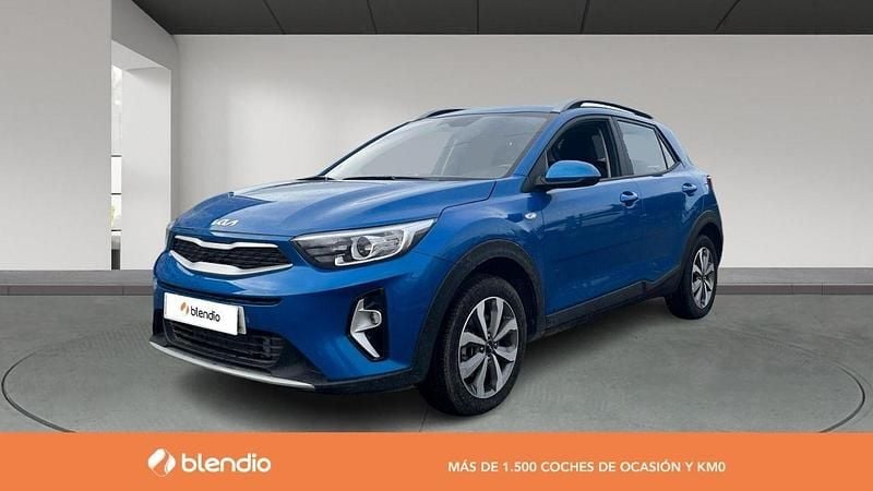 Usado Kia Stonic 100 CV (73 kW) 2025 Azul SUV