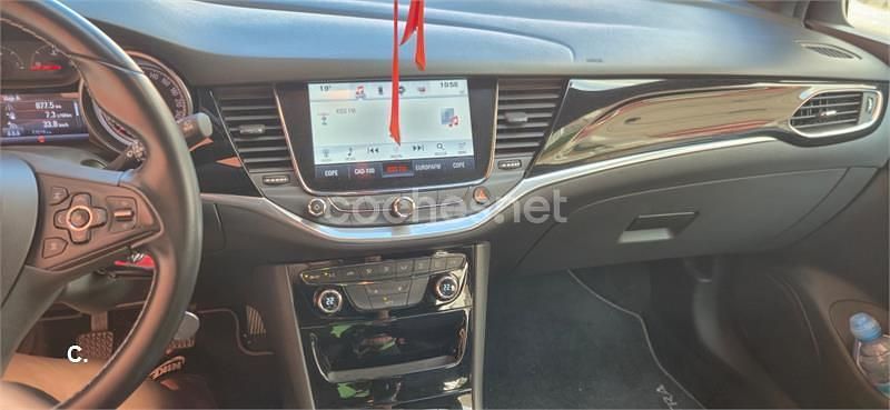 Usado Opel Astra Excellence 125 CV (91 kW) 2017 Rojo Berlina