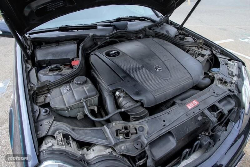 Usado Mercedes C220 Elegance 150 CV (110 kW) 2004 Azul Familiar