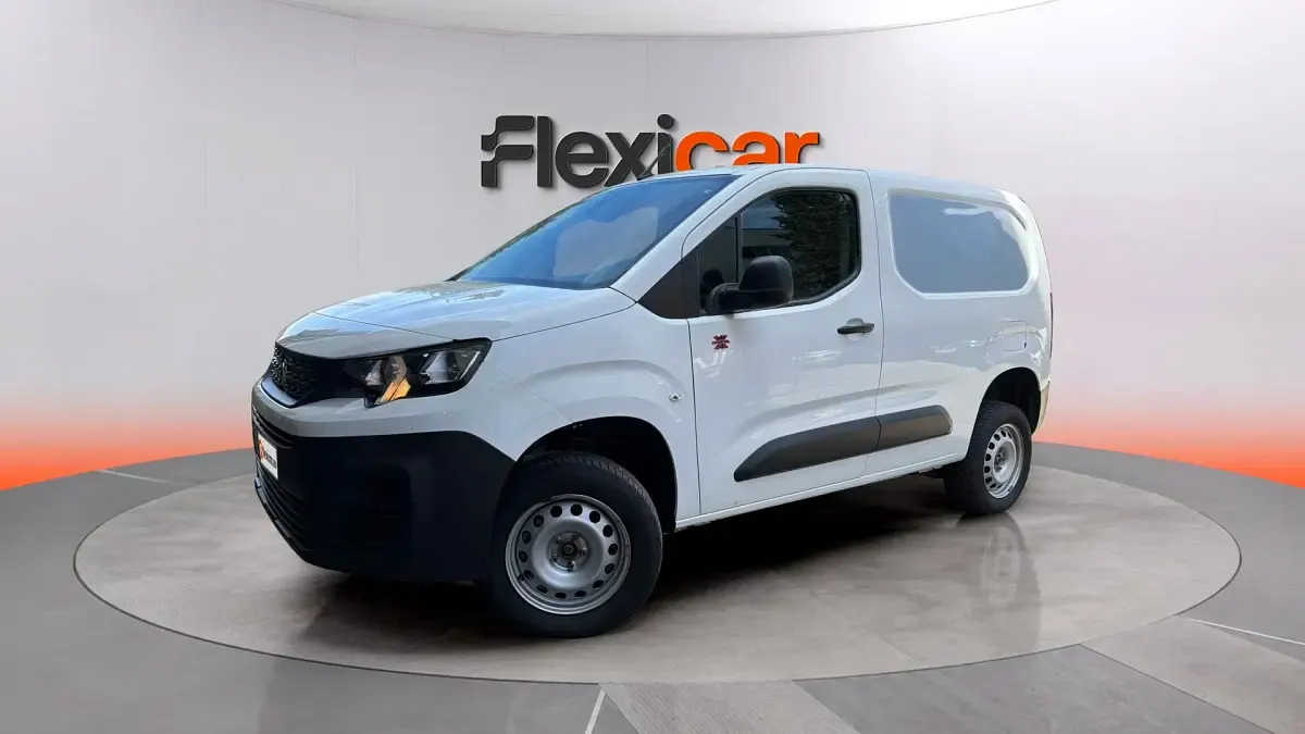 Usado Peugeot Partner S 130 CV (95 kW) 2021 Blanco Monovolumen