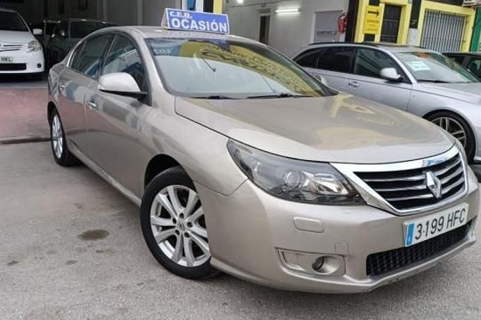 Usado Renault Latitude Expression 150 CV (110 kW) 2012 Marrón Berlina