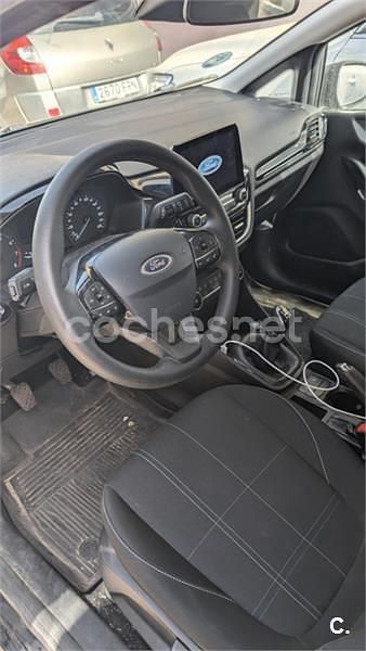 Usado Ford Fiesta Trend 85 CV (62 kW) 2019 Negro Utilitario