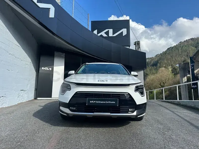 Usado Kia Niro 129 CV (94 kW) 2025 Blanco SUV