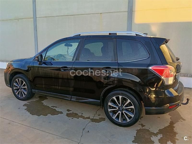 Usado Subaru Forester 148 CV (108 kW) 2017 Negro SUV