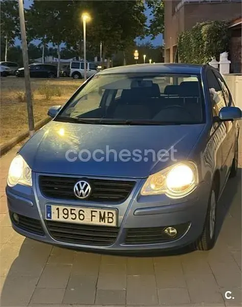 Usado VW Polo Advance 80 CV (58 kW) 2007 Azul Utilitario