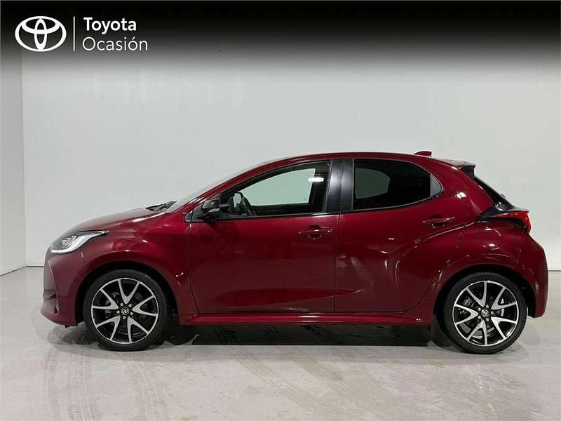 Usado Toyota Yaris Hybrid Style 116 CV (85 kW) 2021 Monovolumen