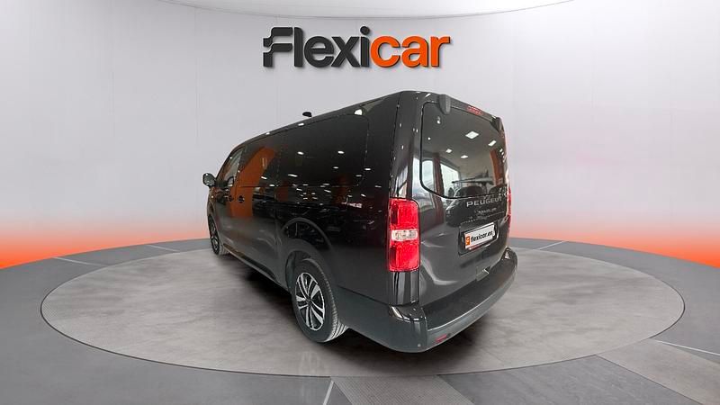 Usado Peugeot Traveller Business-Line 180 CV (132 kW) 2024 Negro Monovolumen
