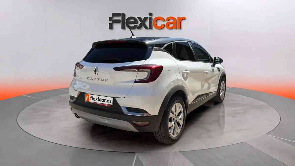 Usado Renault Captur 140 CV (102 kW) 2021 Blanco SUV