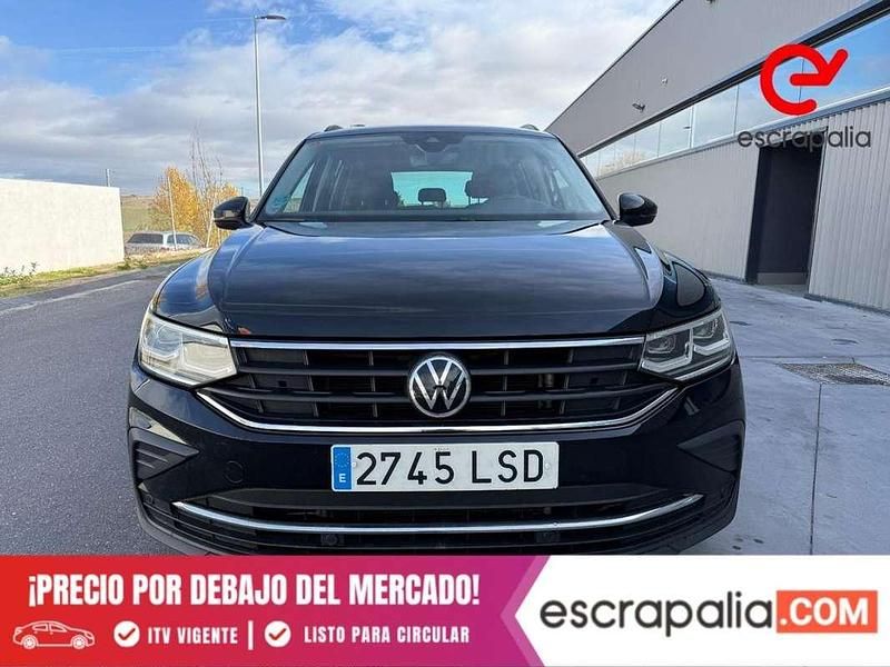 Usado VW Tiguan Life 150 CV (110 kW) 2021 Negro SUV