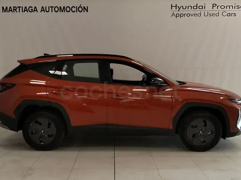Nuevo Hyundai Tucson Blackline 239 CV (175 kW) 2026 Naranja SUV
