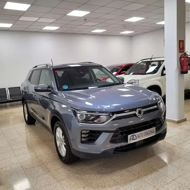 Usado SsangYong Korando 163 CV (119 kW) 2021 Gris SUV