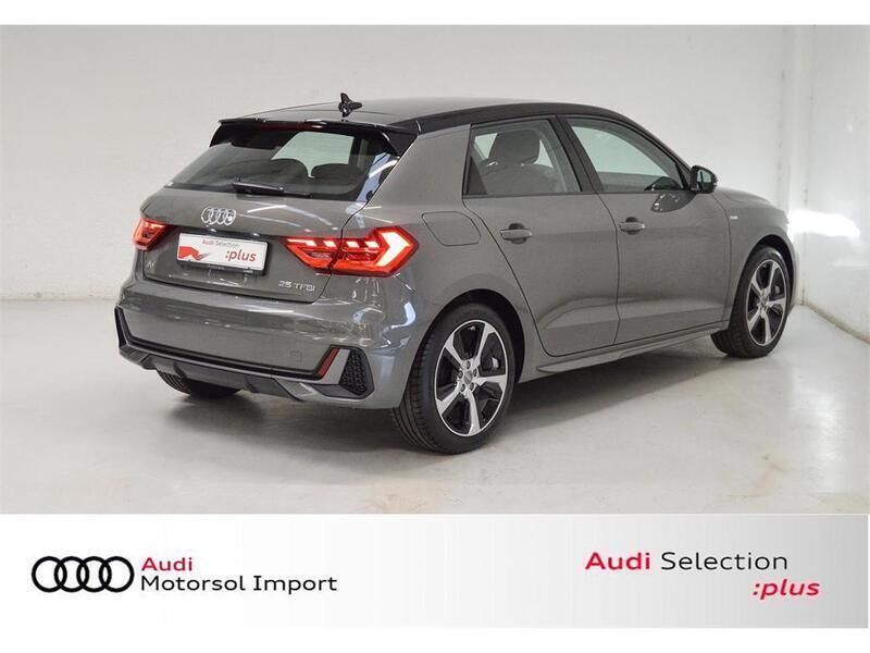 Usado Audi A1 Sportback 95 CV (69 kW) 2019 Gris / plateado Utilitario