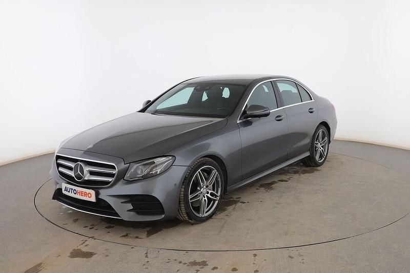 Gris Usado 2016 Mercedes E220 AMG line Berlina | 25.399 € (Precio justo) - Imagen 1/3