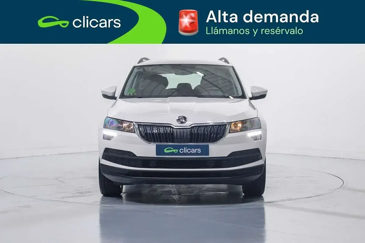 Usado Skoda Karoq Ambition 150 CV (110 kW) 2020 Blanco SUV