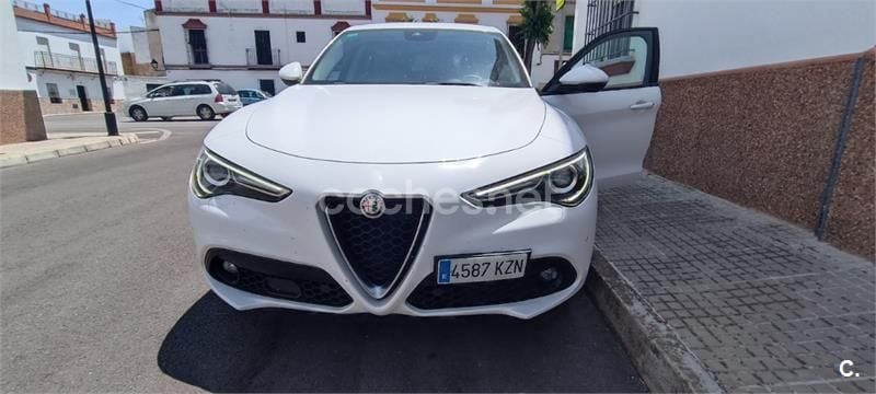 Blanco Usado 2019 Alfa Romeo Stelvio Executive SUV | 20.500 € (Super precio) - Imagen 1/4