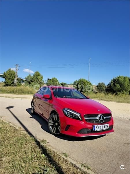 Usado Mercedes A200 136 CV (100 kW) 2016 Rojo Berlina