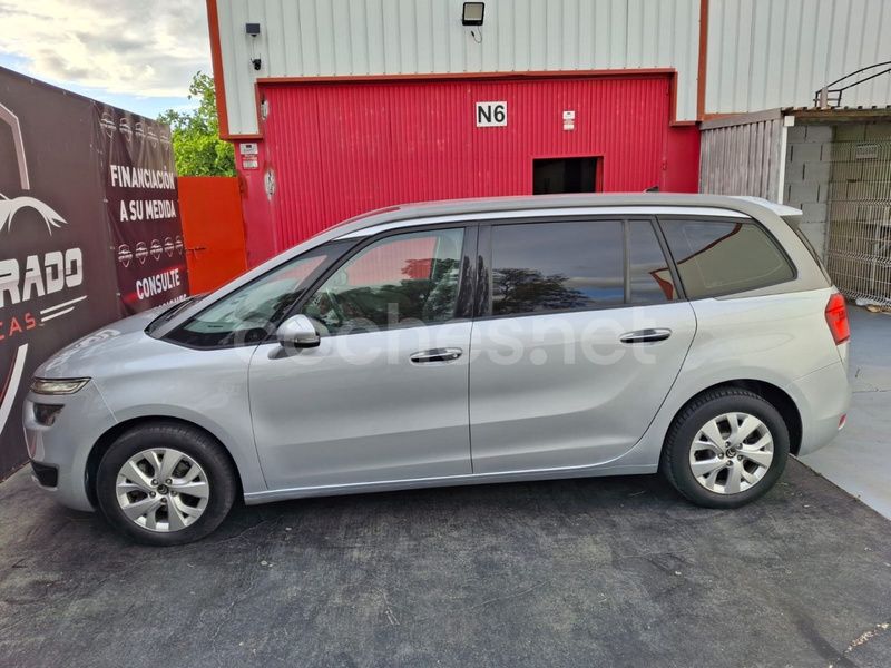 Usado Citroën Grand C4 Picasso Feel 120 CV (88 kW) 2016 Gris / plata Monovolumen