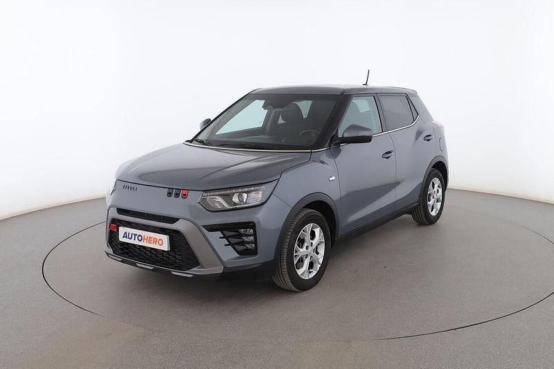 Gris Usado 2024 Ssangyong Tivoli SUV | 18.799 € (Precio justo) - Imagen 1/3