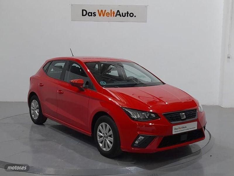 Usado Seat Ibiza Reference 80 CV (58 kW) 2023 Rojo Berlina