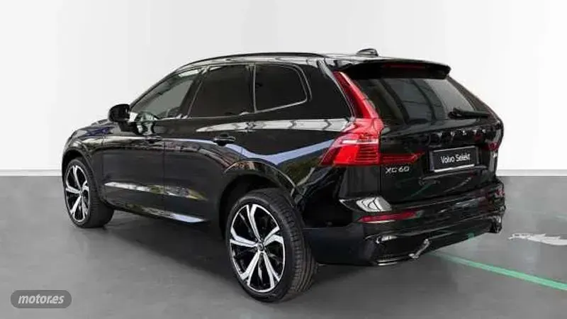 Usado Volvo XC60 Plus 2025 Negro SUV