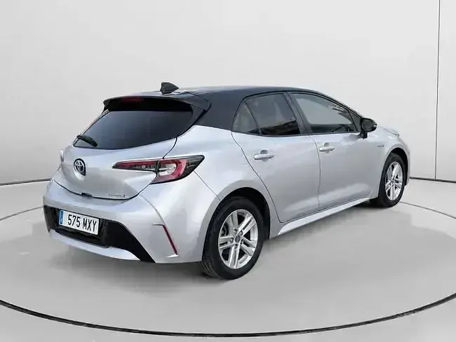 Usado Toyota Corolla Active 180 CV (132 kW) 2020 Blanco Berlina