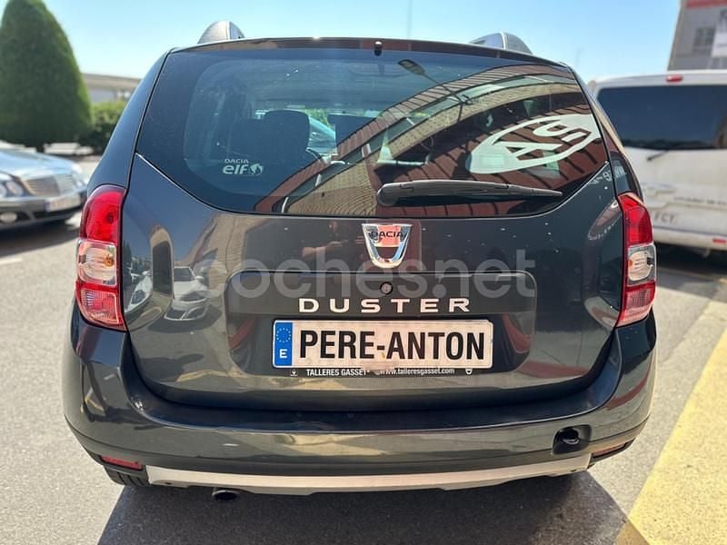 Usado Dacia Duster Ambiance 125 CV (91 kW) 2016 Gris / plata SUV