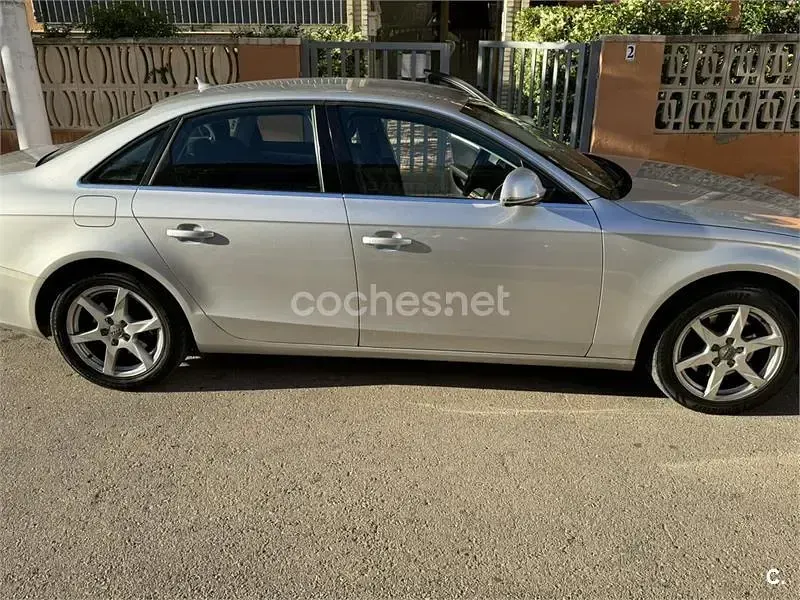 Usado Audi A4 233 CV (171 kW) 2008 Gris / plata Berlina