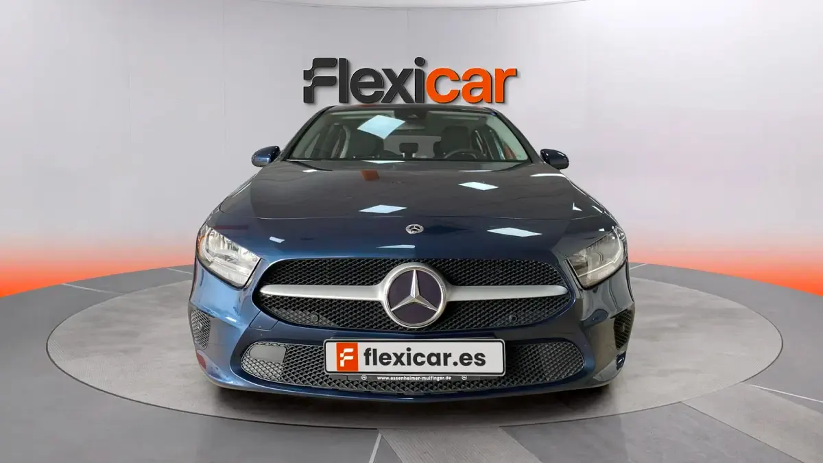 Käytetty Mercedes A250 218 HP (160 kW) 2021 Sininen Sedan