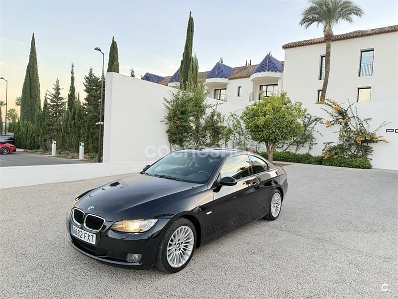 Negro Usado 2007 BMW 320 Coupe | 6950 € (Precio justo) - Imagen 1/4