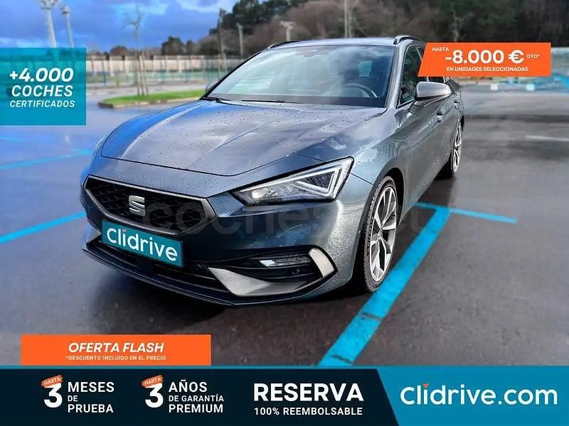 Usado Seat Leon FR 150 CV (110 kW) 2021 Gris / plata Familiar