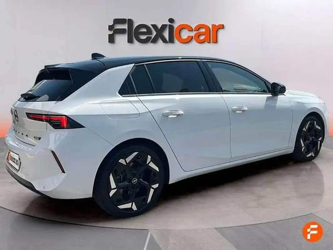 Usado Opel Astra 224 CV (164 kW) 2023 Blanco Utilitario