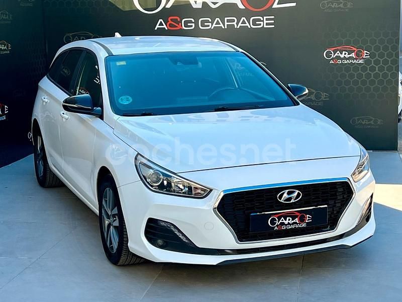 Blanco Usado 2018 Hyundai i30 GO! Familiar | 8990 € - Imagen 1/4
