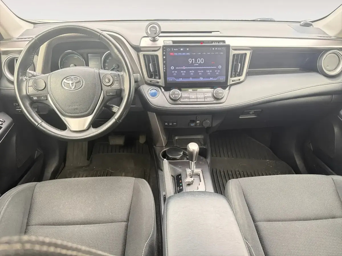 Usado Toyota RAV4 Advance 150 CV (110 kW) 2018 Blanco SUV