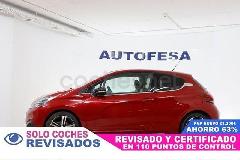 Usado Peugeot 208 GT-line 110 CV (80 kW) 2017 Rojo Utilitario