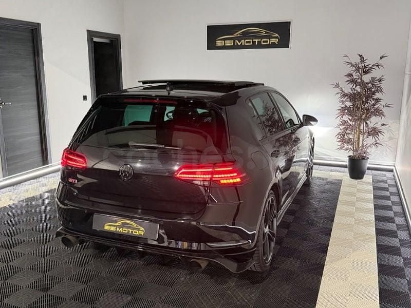 Usado VW Golf VII GTI 290 HP (213 kW) 2019 Preto Sedan