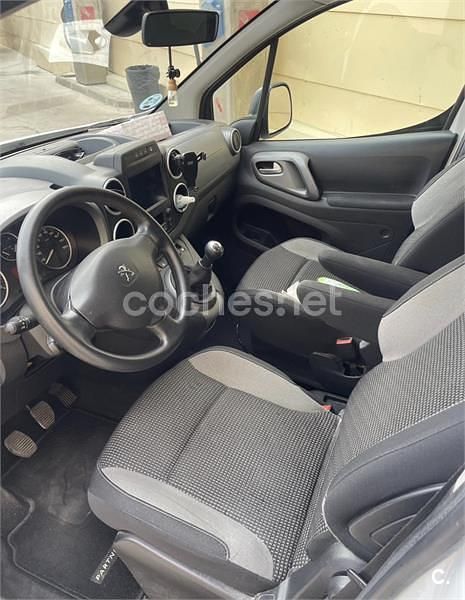 Usado Peugeot Partner Tepee Outdoor 100 CV (73 kW) 2016 Blanco Monovolumen