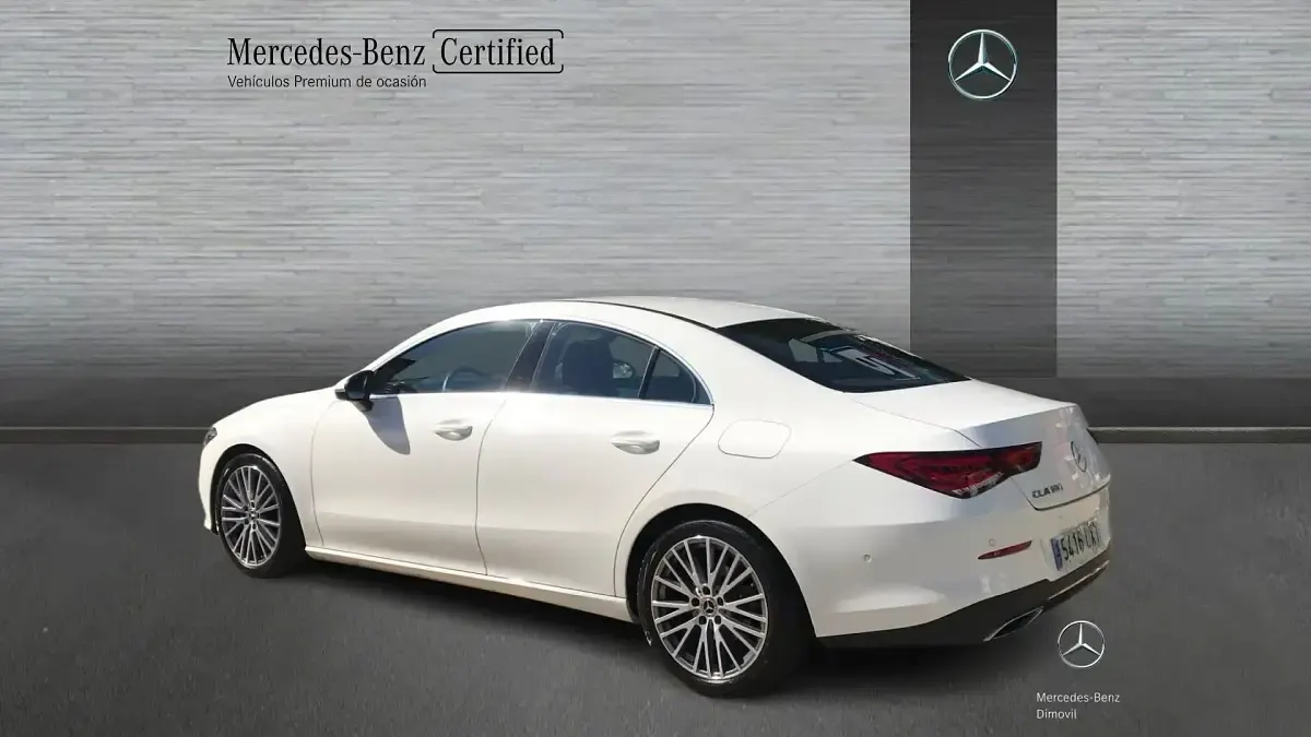 Usado Mercedes CLA180 Progressive 136 CV (100 kW) 2022 Blanco polar Berlina