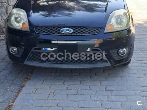 Azul Usado 2008 Ford Fiesta Futura Utilitario | 2900 € (Precio justo) - Imagen 1/4