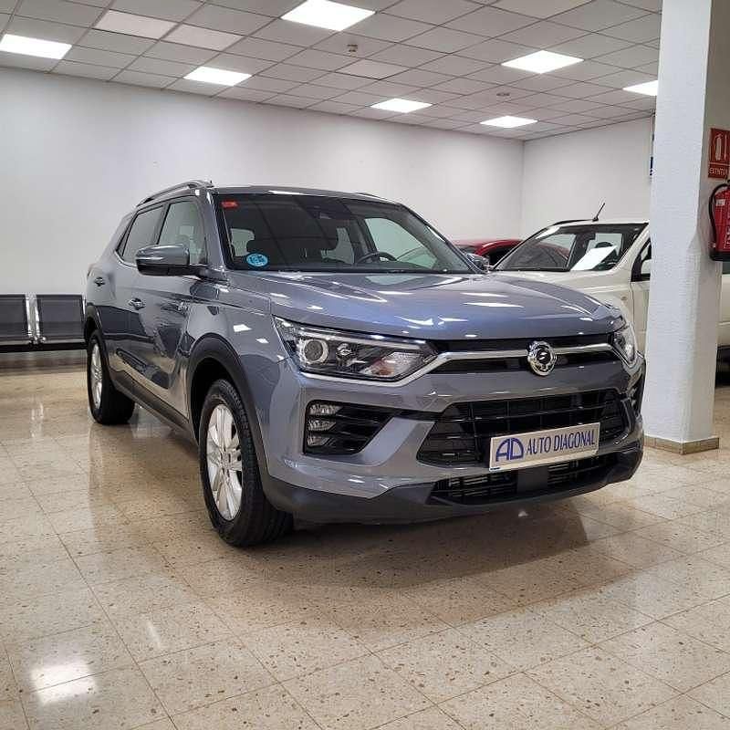 Usado Ssangyong (KGM) Korando 163 CV (119 kW) 2021 Gris SUV